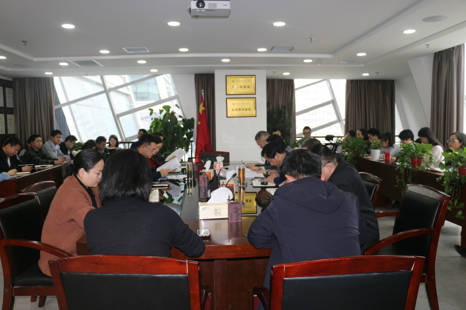 Ë®ÇéÐι«Ë¾ÕÙ¿ª×¨Ìâ¾Û»áת´ïѧϰ¼¯ÍŹ«Ë¾2019ÄêËêÇé¾Û»áôßÒ»½ìÈý´ÎÖ°´ú»á¾Û»á¾«Éñ Ë®ÇéÐι«Ë¾ÕÙ¿ª×¨Ìâ¾Û»áת´ïѧϰ¼¯ÍŹ«Ë¾2019ÄêËêÇé¾Û»áôßÒ»½ìÈý´ÎÖ°´ú»á¾Û»á¾«Éñ