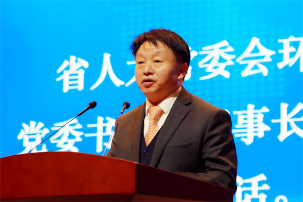 熊良虎出席镇安县招商引资暨首届乡党回乡生长大会 熊良虎出席镇安县招商引资暨首届乡党回乡生长大会